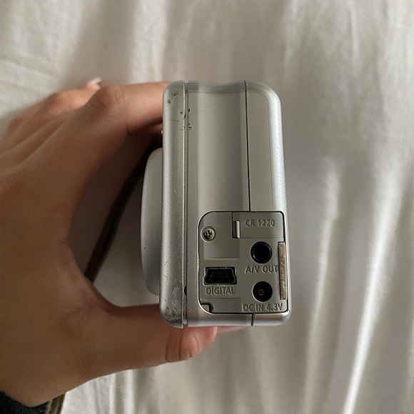 Canon PowerShot A70 - Picture 7 of 7